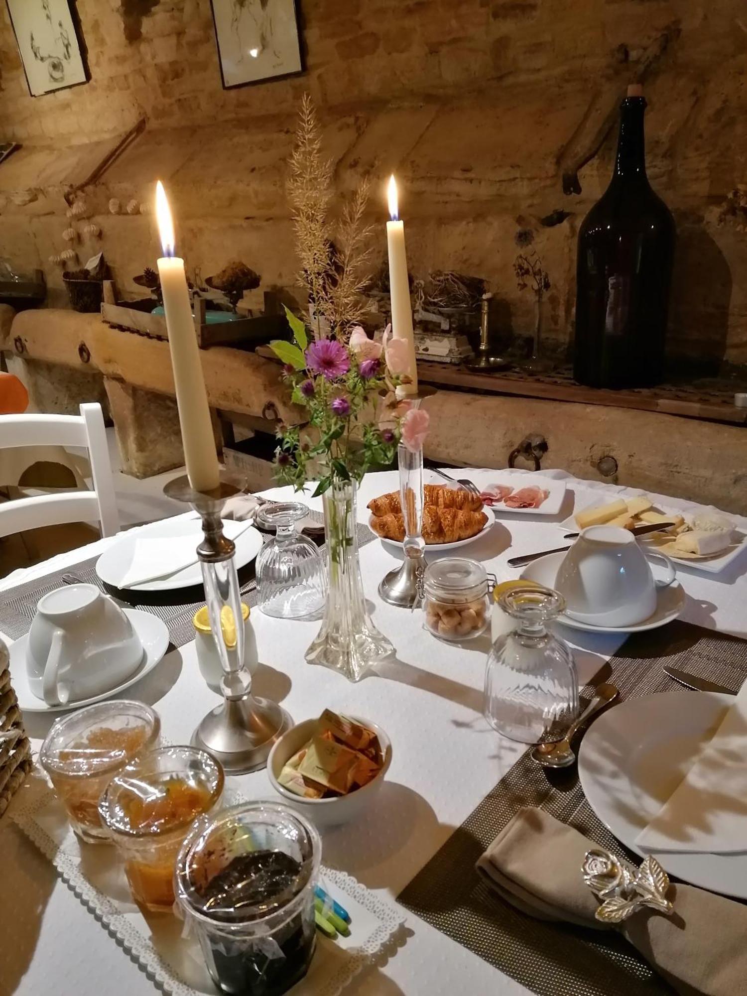 马尔博斯特住宿加早餐旅馆 Reviers 外观 照片